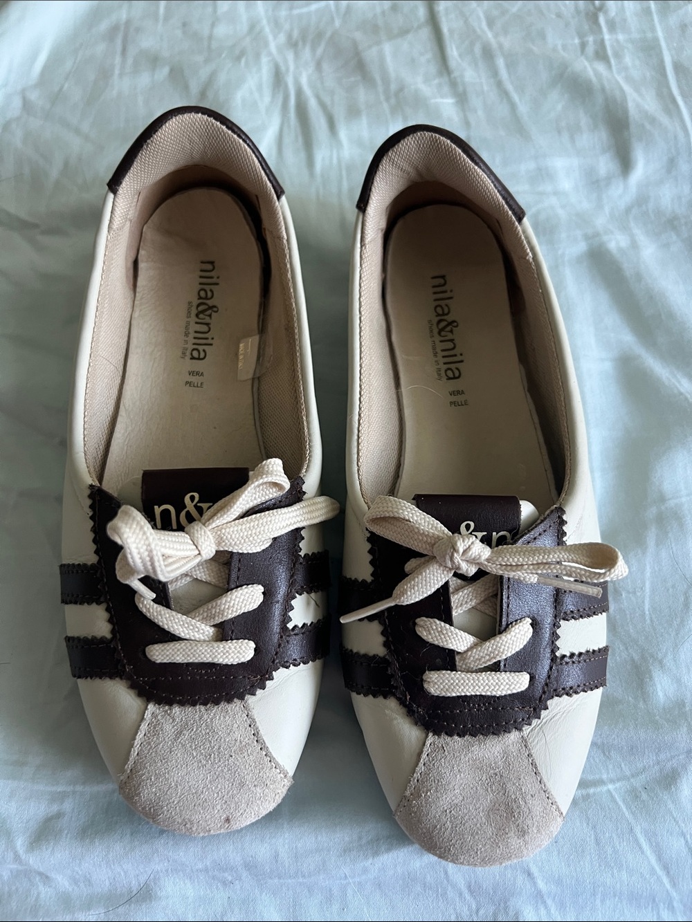 Nila & Nila Cream and Brown Lace-Up Casual Sneakers